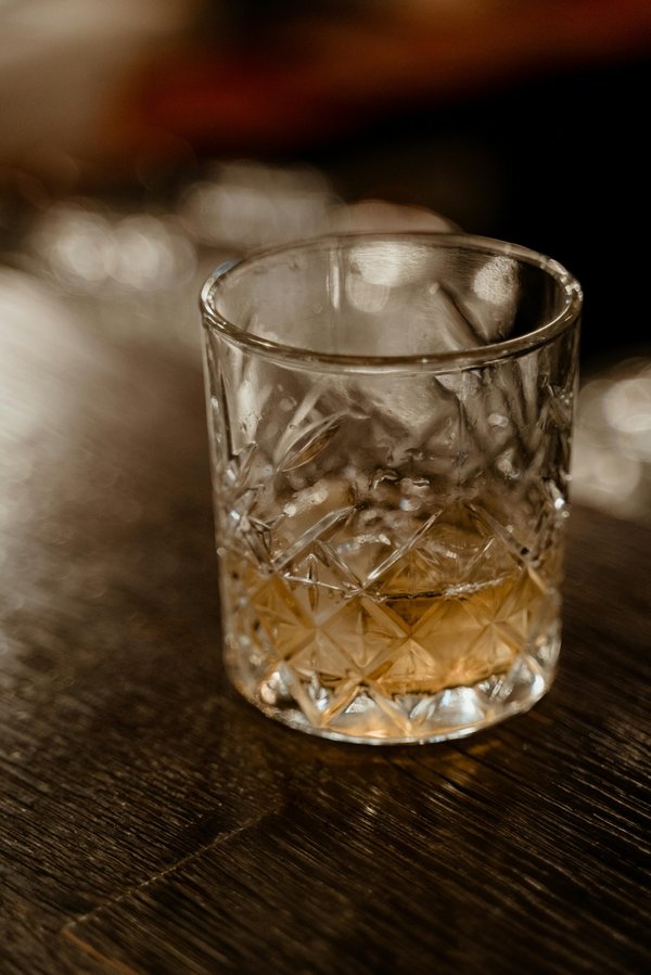 Les verres gravés personnalisés : l'art français au service de vos célébrations